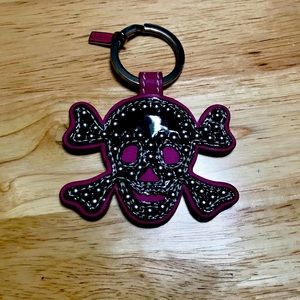 Coach skull keychain